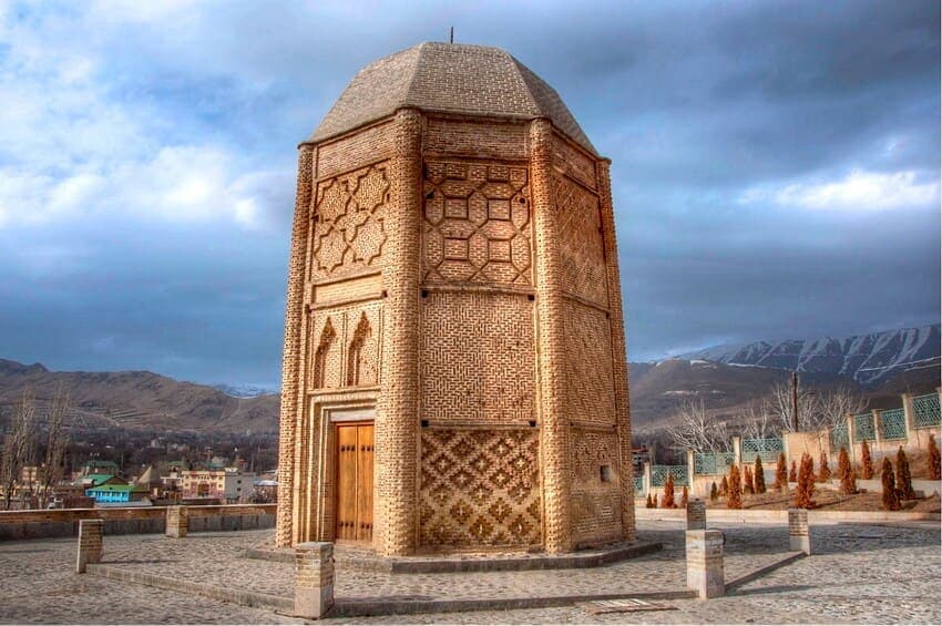 آثار تاریخی دماوند